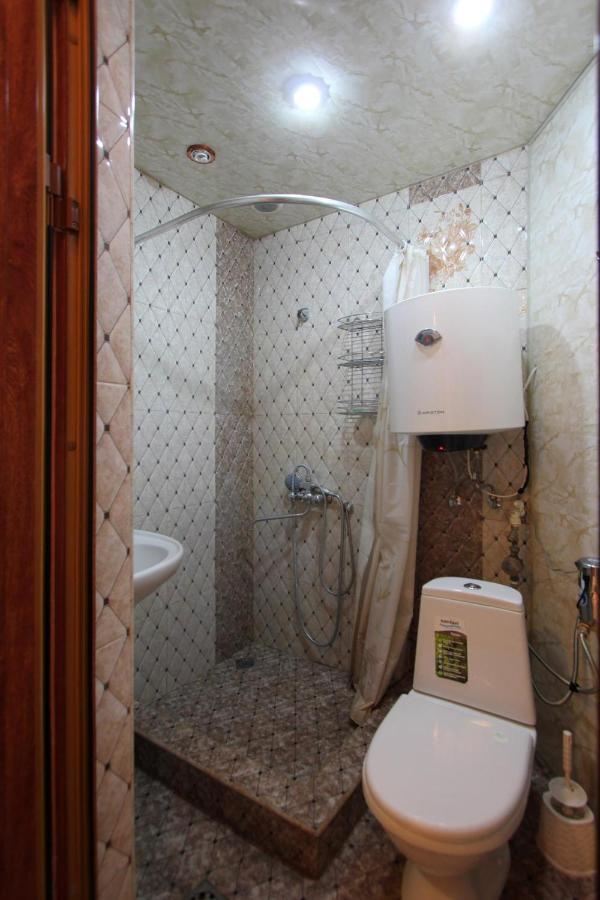 Amiryan Street 1 Bedroom Deluxe Apartment With Balcony Am104 예레반 외부 사진